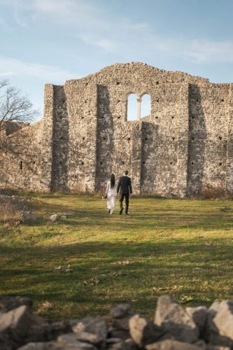 Fotografija mladenaca na otvorenom, romantika i priroda – profesionalni fotograf kvarner